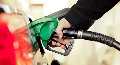 Akaryakıtta çifte indirim: Benzin ve motorine İndirim Geldi