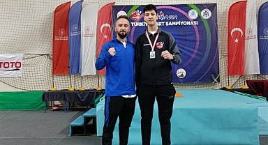 Karaman Gençlik ve Spor Kulübü Dart Sporcularından Türkiye Derecesi