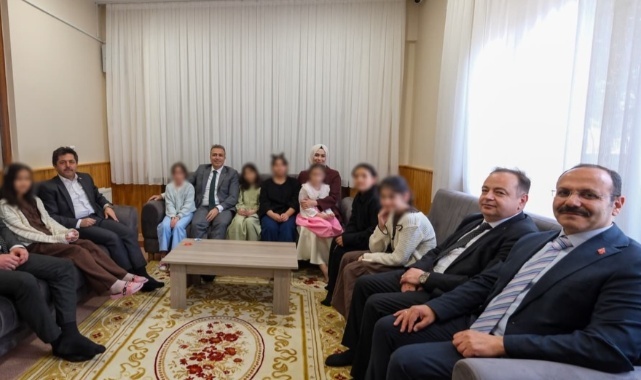 Karaman Valisi Çiçek ve İl protokolünden Bayramda Anlamlı Ziyaretler