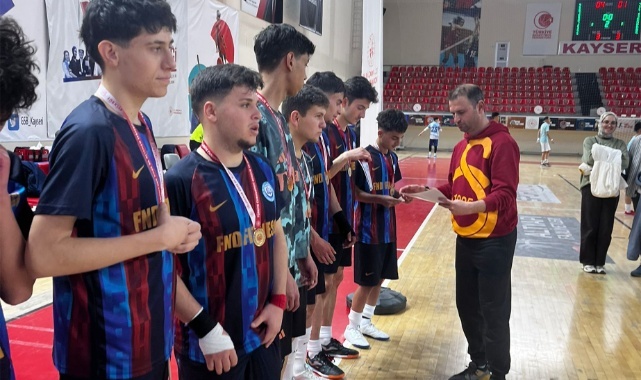 Karamanlı Futsalcılardan Büyük Başarı: Grup Lideri Oldular