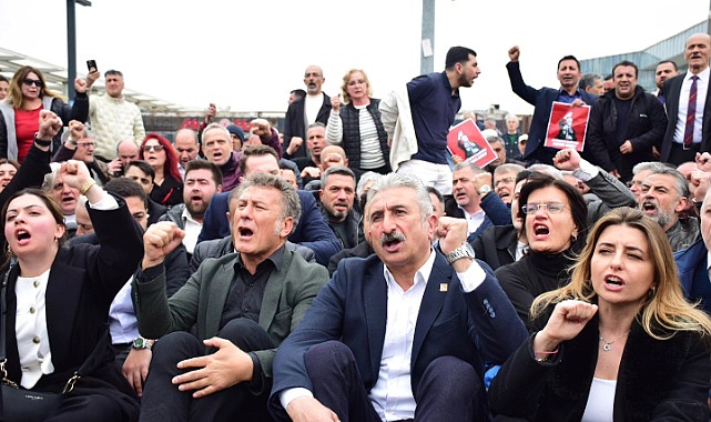 Bursa Büyükşehir Belediyesi yönetimi el değiştirdi