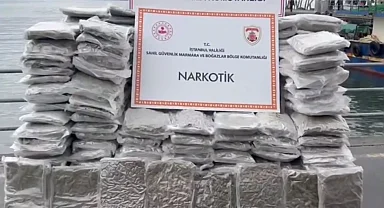 İstanbul açıklarında narko operasyon... Kilolarca skunk ele geçirildi