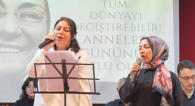 Karaman’da Anneler Günü’ne Özel Şiir ve Türkü Dinletisi Yoğun İlgi Gördü