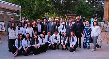 Yunus Emre'nin Evrensel Mesajı Sanatla Buluştu