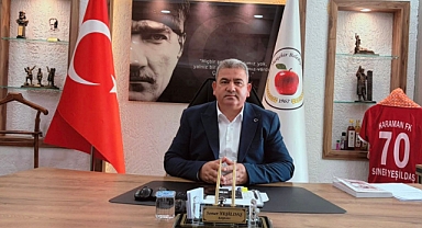 Akçaşehir Belediye Başkanı Soner Yeşildaş CHP'den istifa etti, görevine bağımsız devam edecek