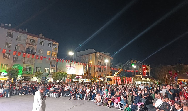 Hayati İnanç, 15 Temmuz Demokrasi ve Millî Birlik Günü'nde Karamanlılarla Buluştu