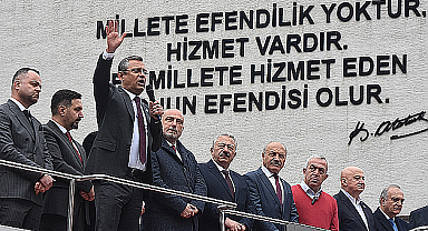 Özgür Özel 17 yıldır üyesi olduğu CHP'den resmen istifa etti