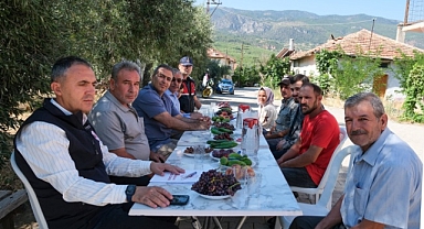 Vali Çiçek'ten merkeze bağlı Bucakkışla, Bostanözü ve Çukur köylerine ziyaret
