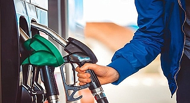 Akaryakıta Kasım Zammı Kapıda: Benzine 3,5 TL Artış Beklentisi, 1 Kasım’da Yeni ÖTV Zammı!