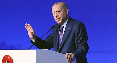 Erdoğan: “Biz hizmet üretiyoruz, laf değil”