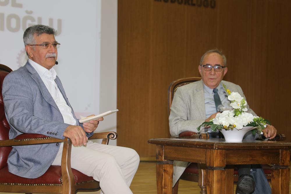 ATAOL BEHRAMOĞLU VE OSMAN NURİ KOÇAK KİTAP SEVERLERLE BULUŞTU
