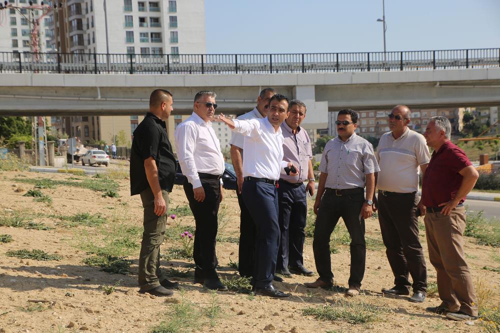 BAŞKAN KALAYCI, PARKLARDAKİ ÇALIŞMALARI YERİNDE İNCELEDİ