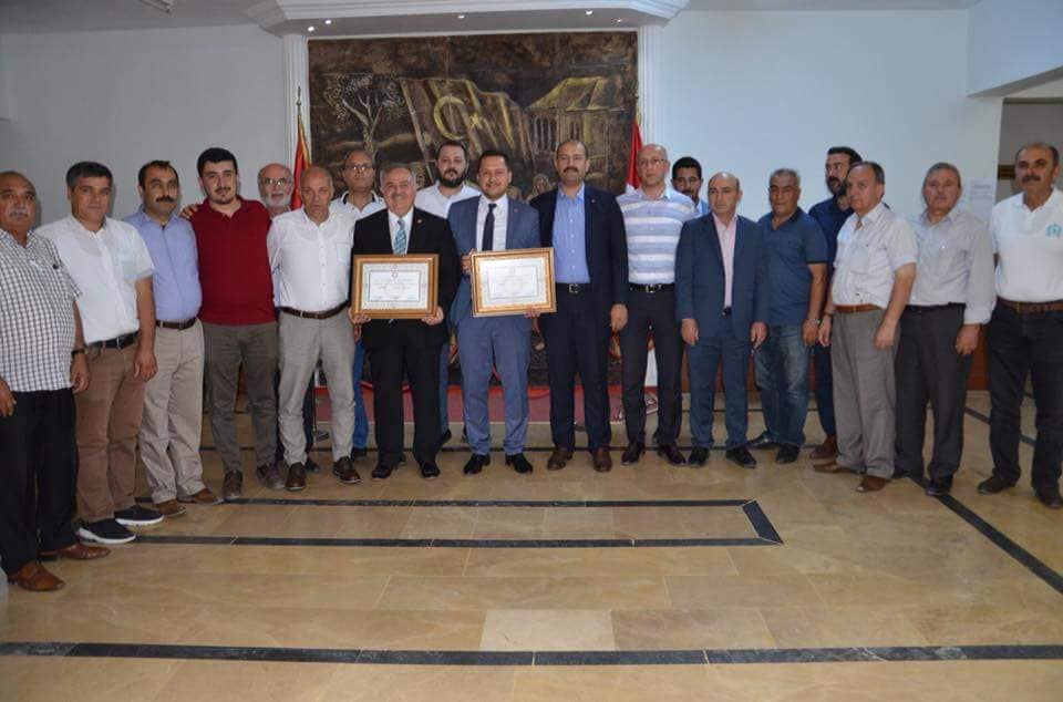 AK Parti Karaman milletvekilleri mazbatalarını aldı