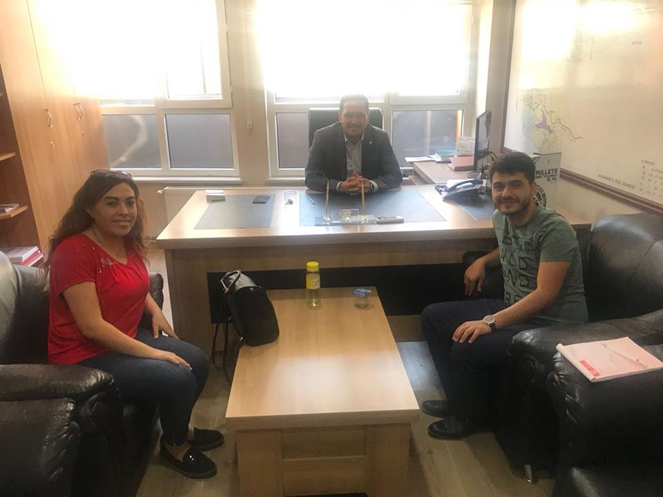SELMAN OĞUZHAN ESER SORUNLARI DİNLİYOR