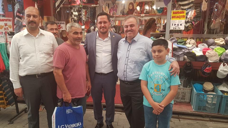 AK PARTİLİ MİLLETVEKİLLERİNDEN ESNAF ZİYARETİ