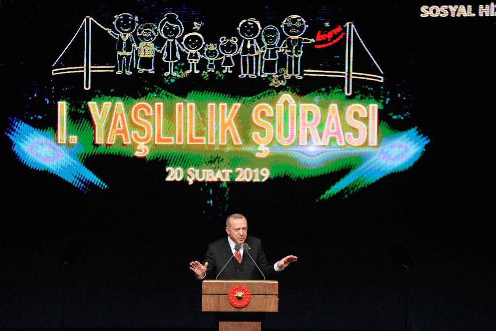 REKTÖR AKGÜL, BİRİNCİ YAŞLILIK ŞURASI'NA KATILDI