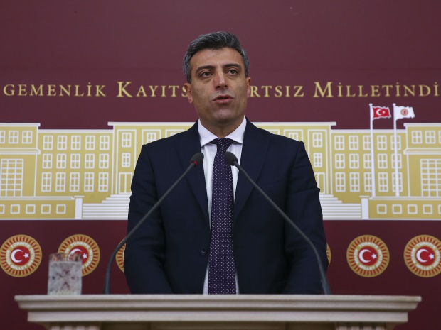 CHP'li Öztürk Yılmaz, Cumhurbaşkanlığı'na Aday Oldu
