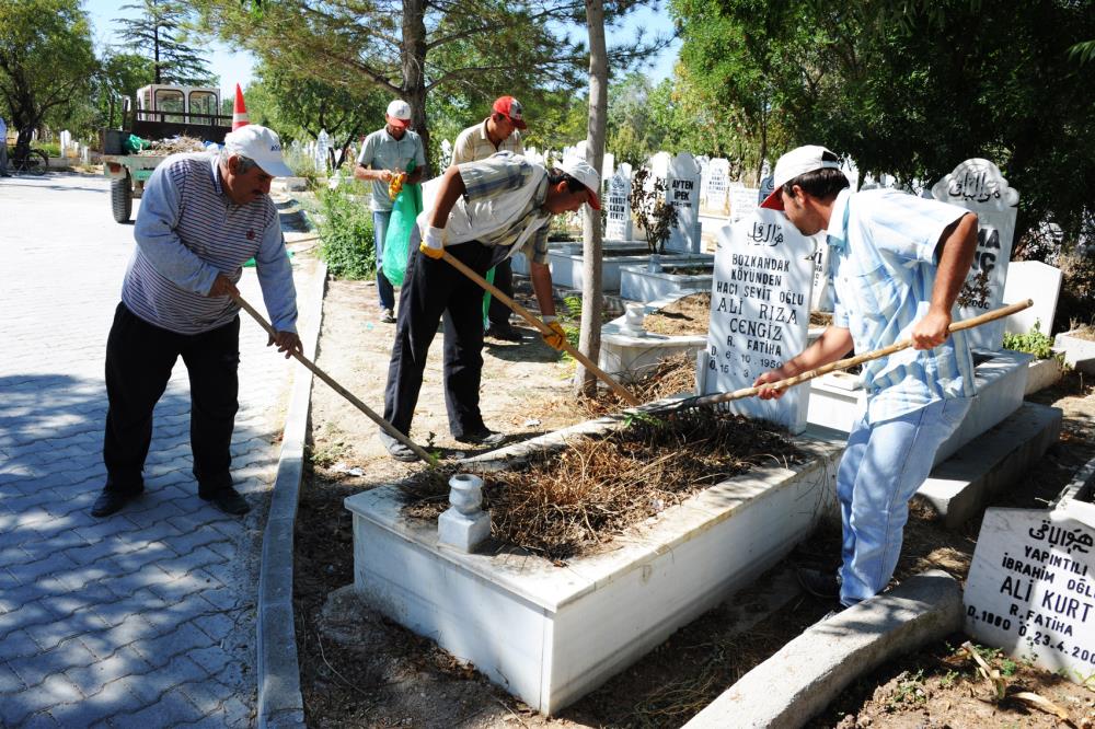 KARAMAN BELEDİYESİ BAYRAM HAZIRLIKLARINI TAMAMLADI
