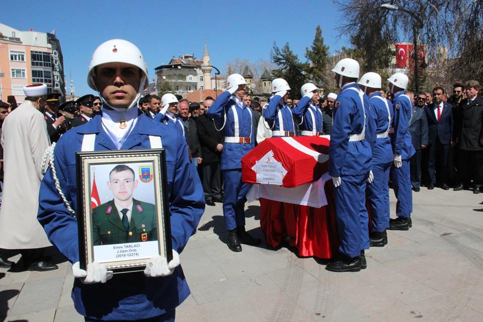 Kazada hayatını kaybeden uzman onbaşı son yolculuğuna uğurlandı