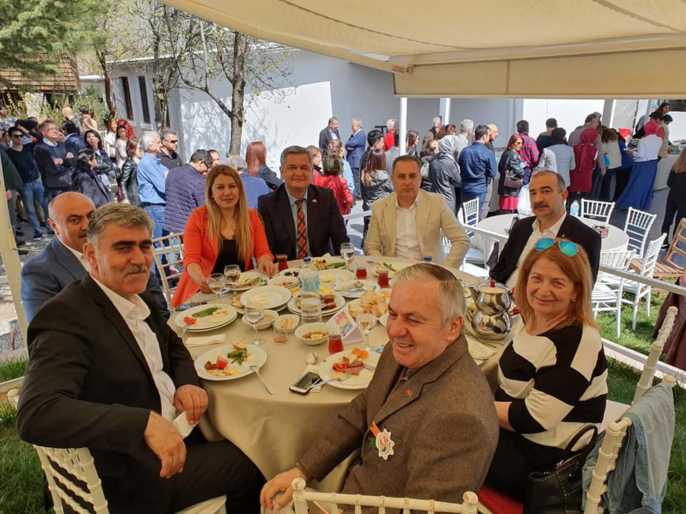 BAŞKAN ZORLU ANKARA'DA HEMŞEHRİLERİYLE BİR ARAYA GELDİ