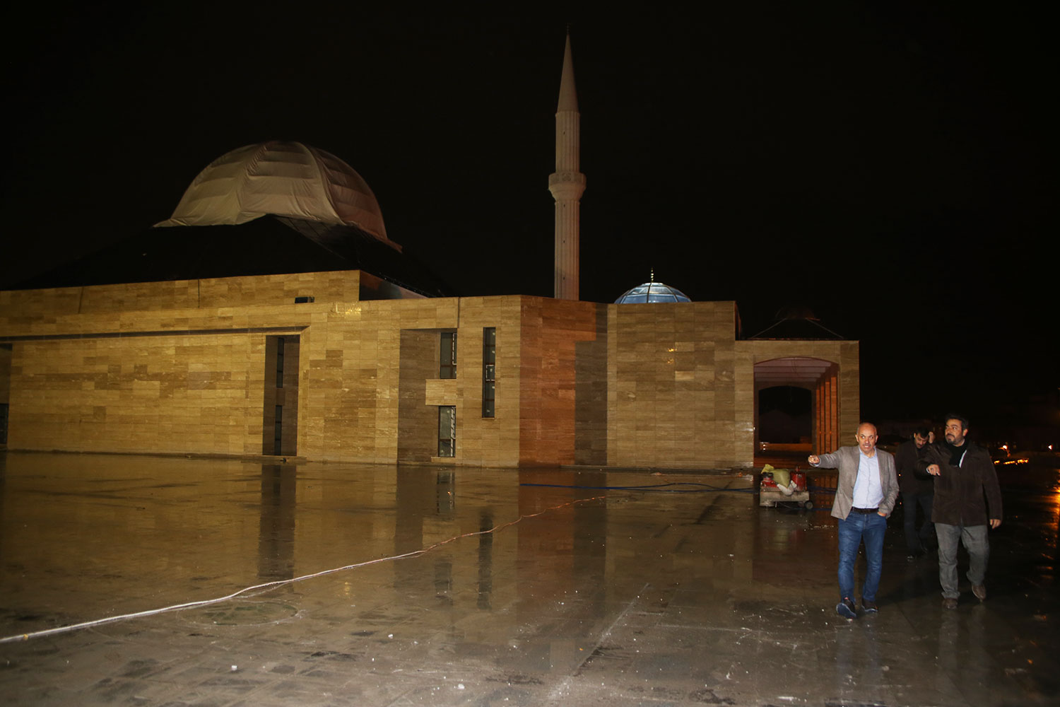 AHMET YESEVİ CAMİSİ TAMAMLANMAK ÜZERE