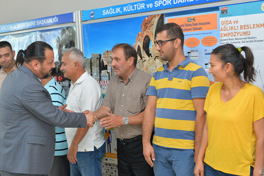 ÜNİVERSİTE PERSONELİ BAYRAMLAŞTI