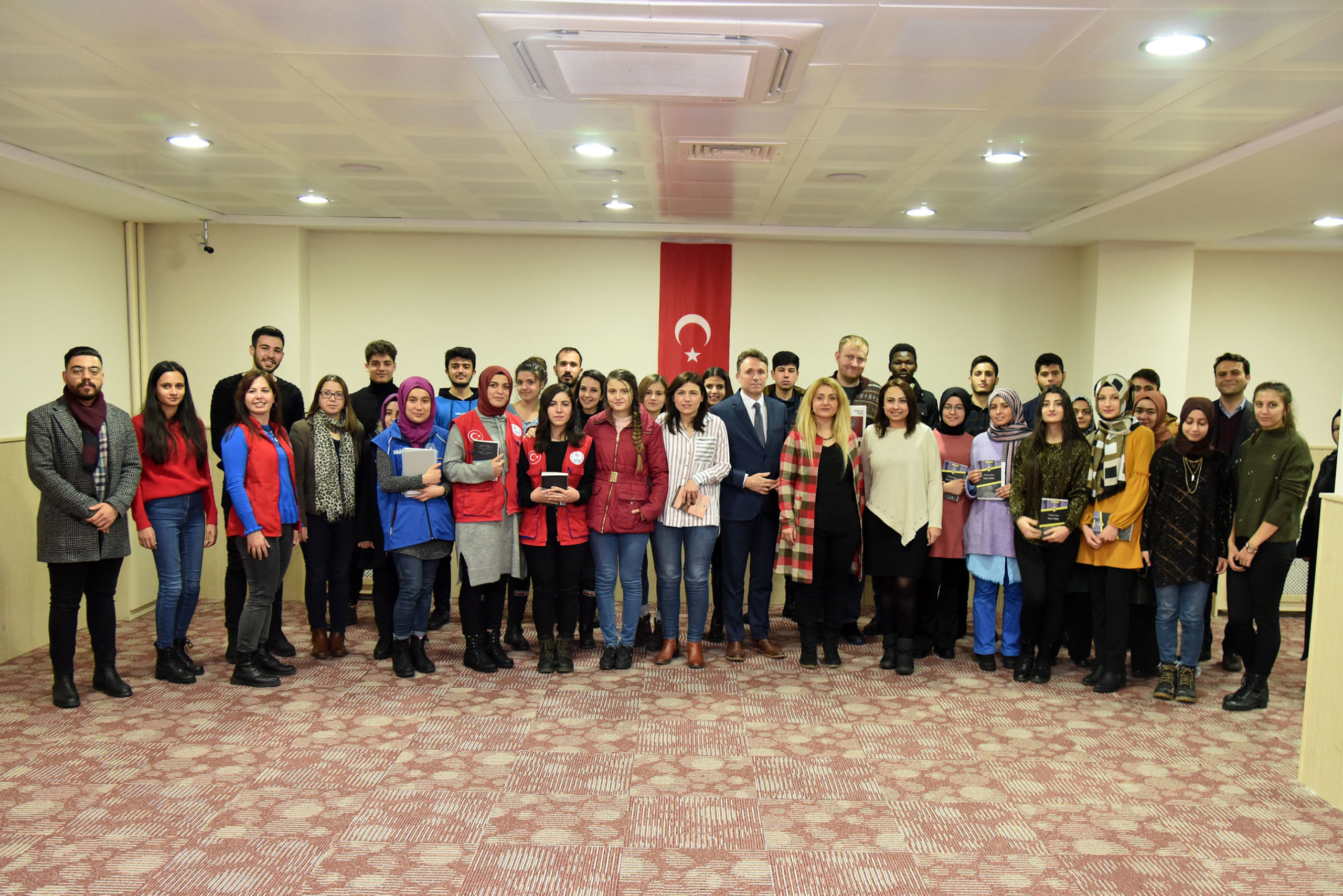 KİTAP OKUMA HALKASI İLGİ GÖRDÜ