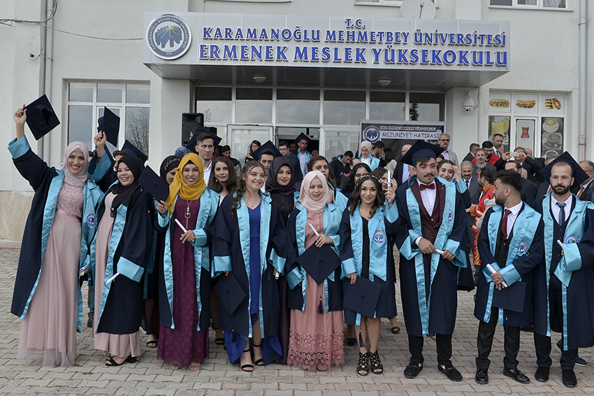 ERMENEK MYO'DA MEZUNİYET HEYECANI