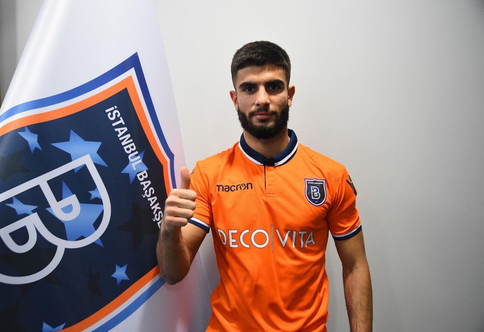 Karamanlı Genç Yıldız Başakşehir Sporla 3,5 yıl Sözleşme imzaladı
