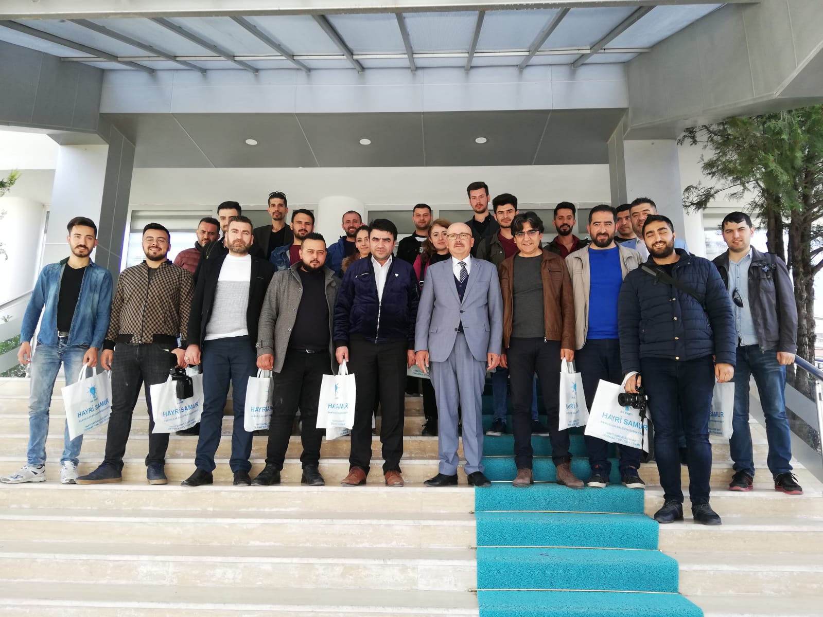 Hayri Samur: "Temenni ederim ki, hizmetler çok daha ileriye gider"