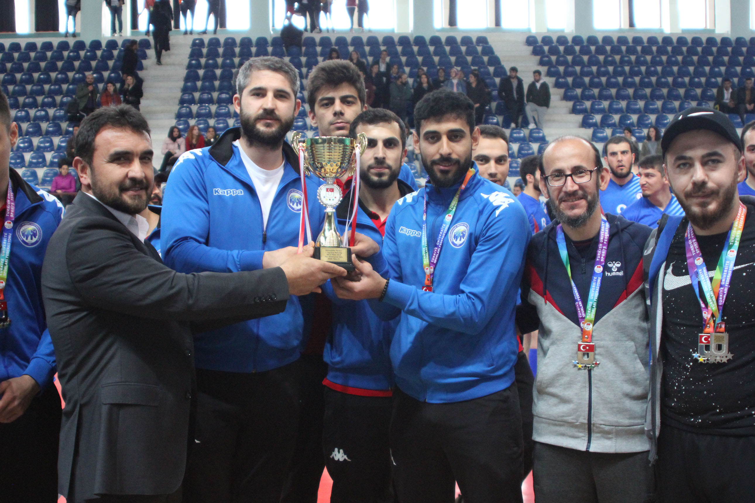 KMÜ Erkek Hentbol Takımı Başarıdan Başarıya Koşuyor