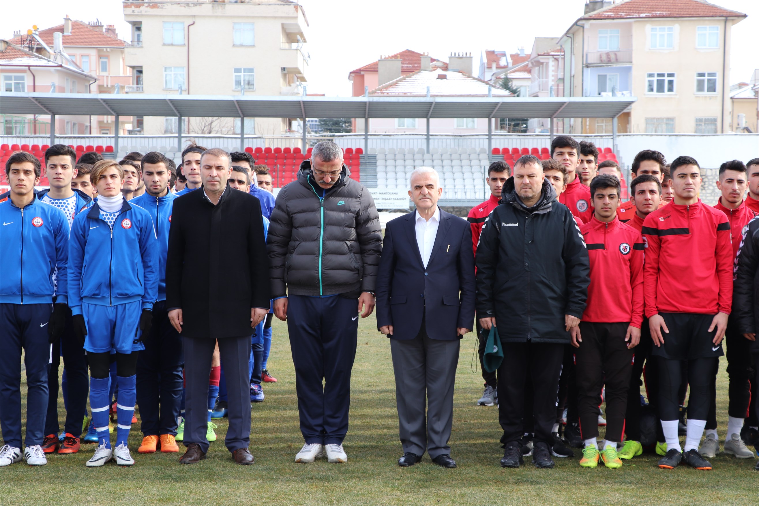 TÜRKİYE LİSELER ARASI FUTBOL GRUP MÜSABAKALARI KARAMAN'DA BAŞLADI