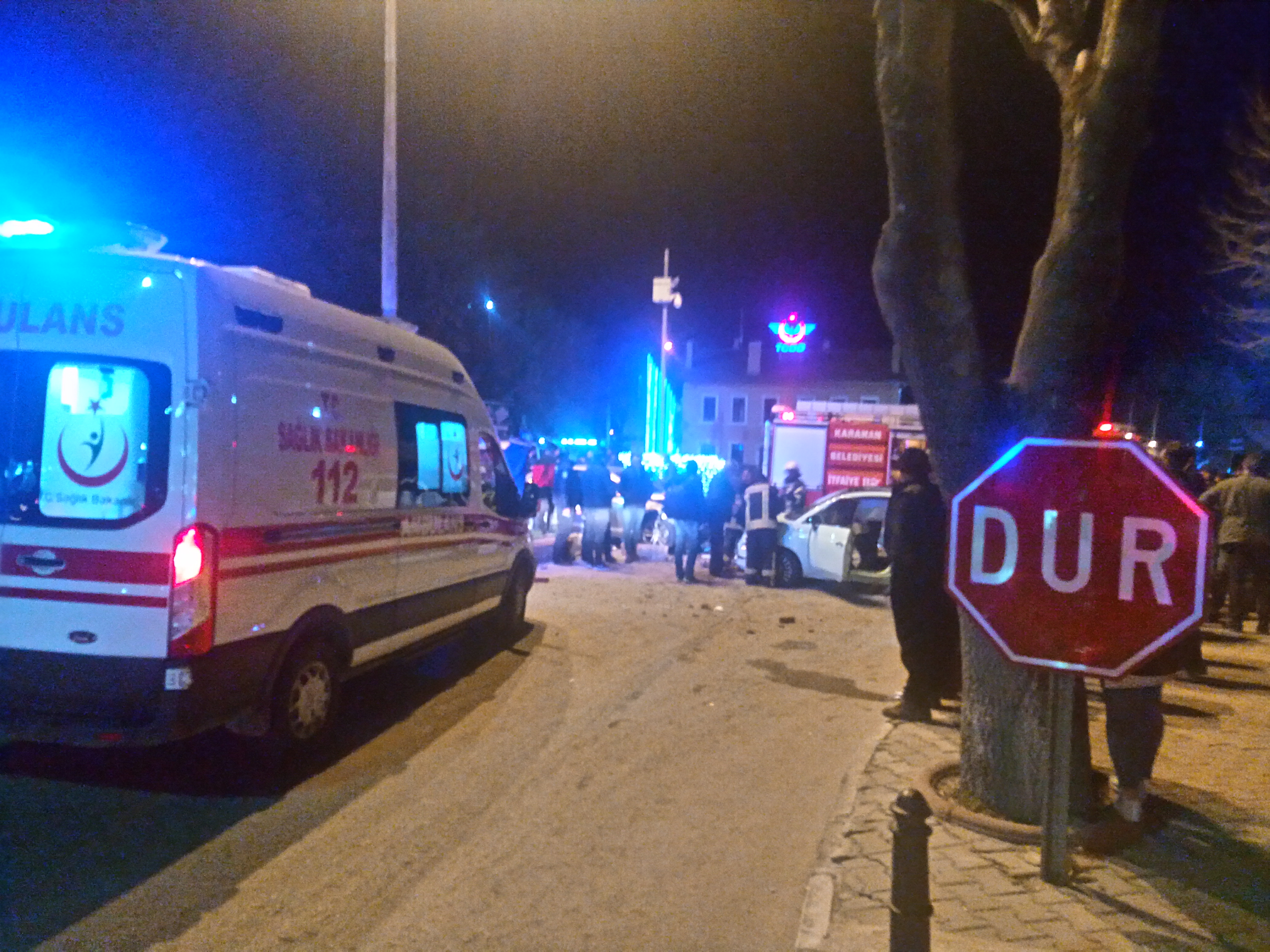Kavşakta Feci Kaza 3 yaralı