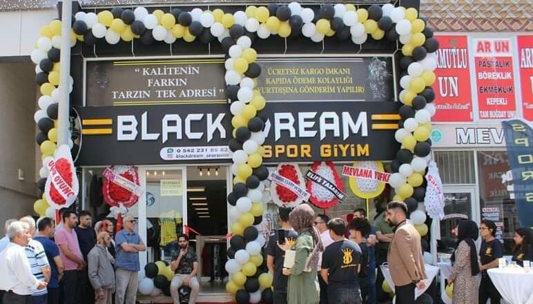 Black Dream Spor Giyim' in Yeni Mağazası Açıldı