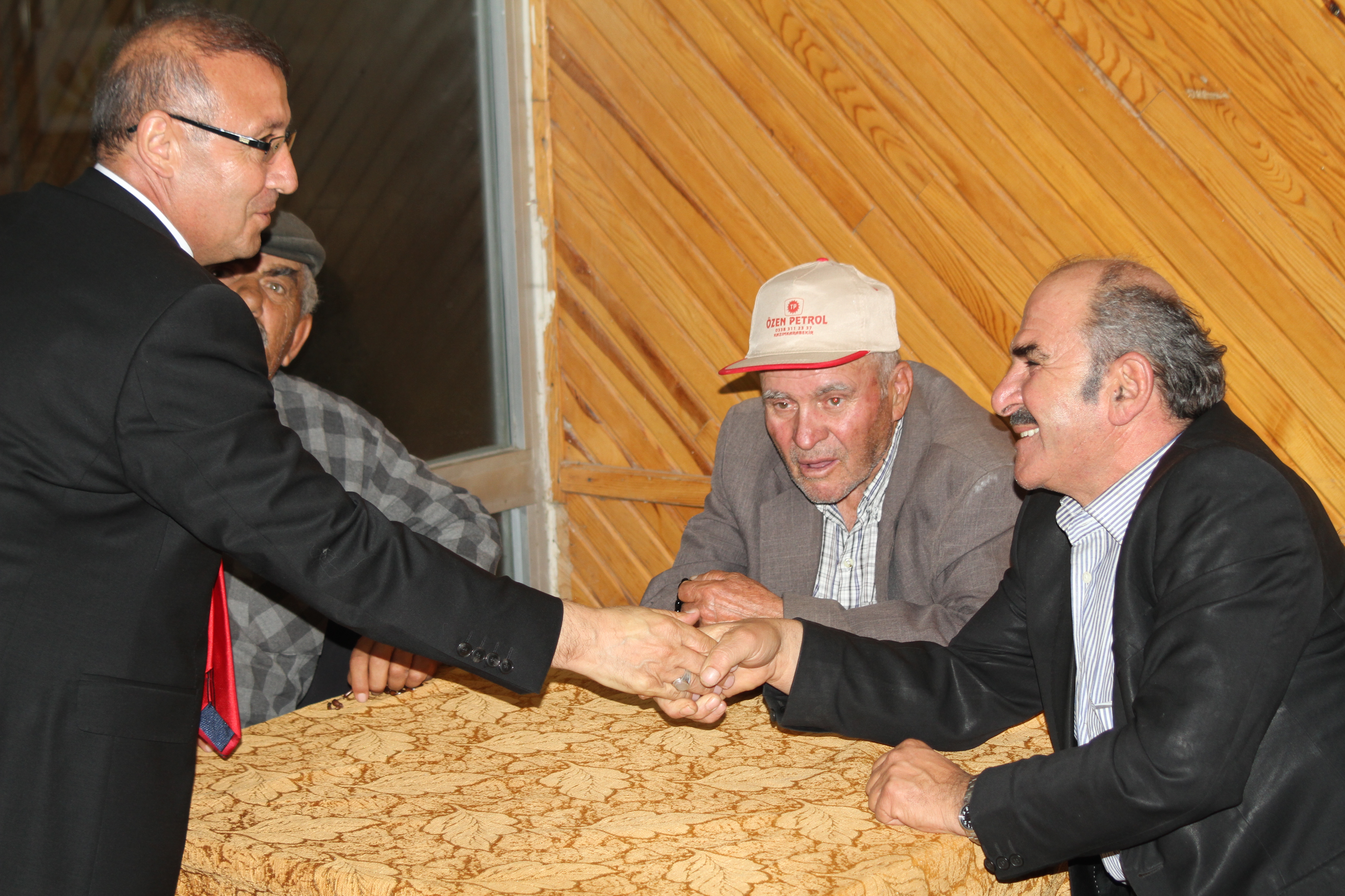 SEÇİM ÇALIŞMALARINA HIZ KESMEDEN DEVAM EDİYOR