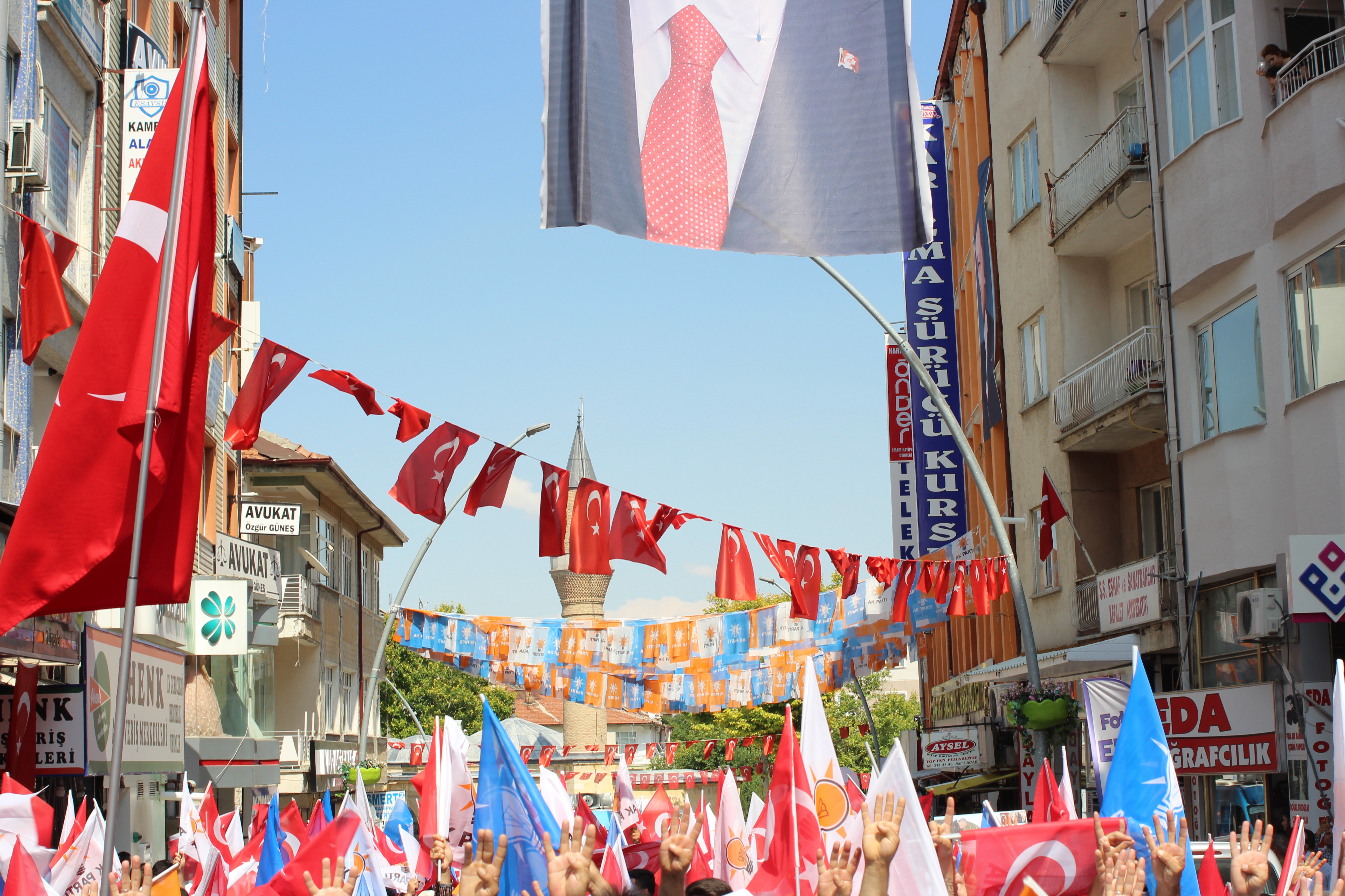 Yüksek Seçim Kurulu Seçim yasaklarını açıkladı