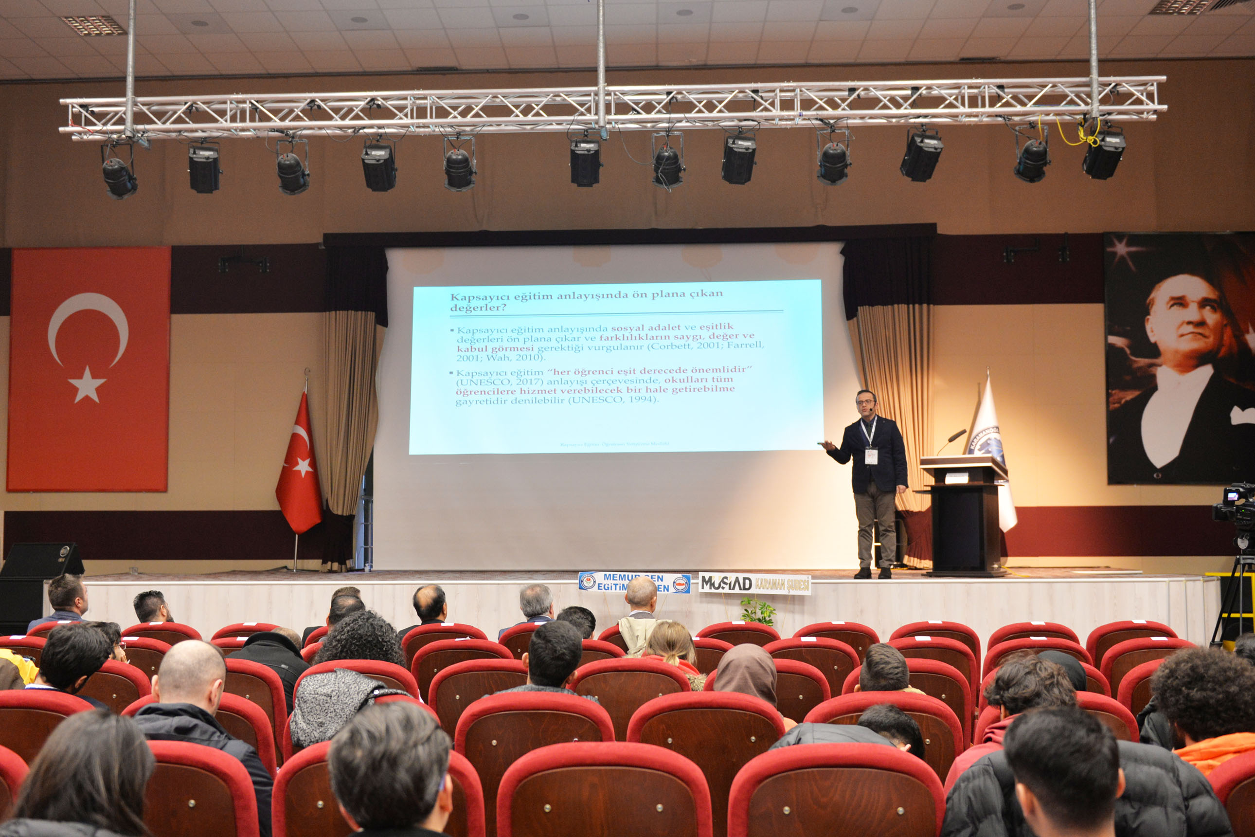 'BEDEN EĞİTİMİ VE SPOR ÖĞRETİMİNDE YENİ VE YARATICI YAKLAŞIMLAR' SEMPOZYUMU KARAMAN'DA YAPILDI