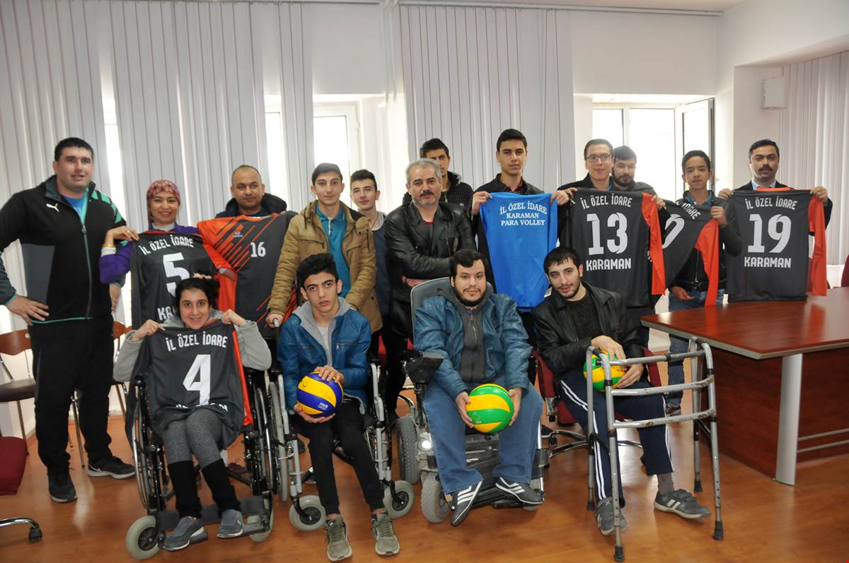 Vali Meral Başarılı Engelli Sporcuları Kabul Etti