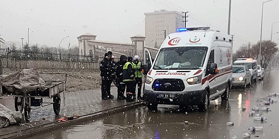 KAMYONET ÇARPTI : 1 YARALI
