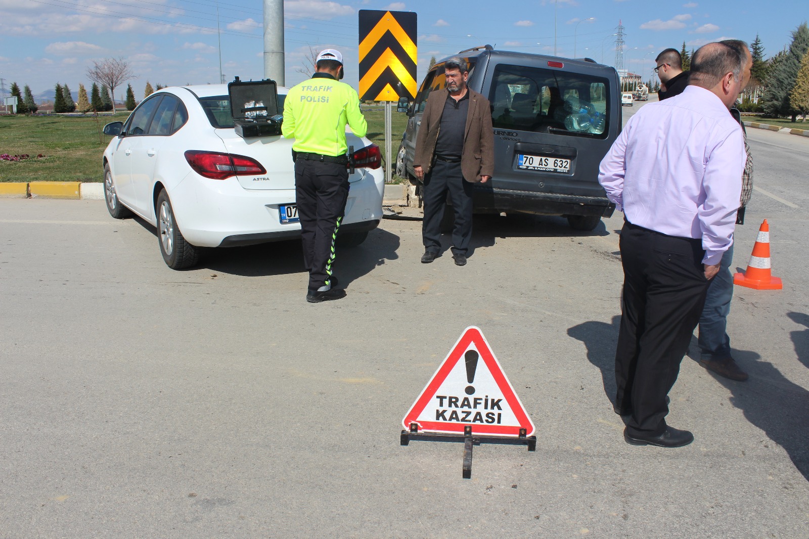 Karaman'da trafik kazası: 2 yaralI