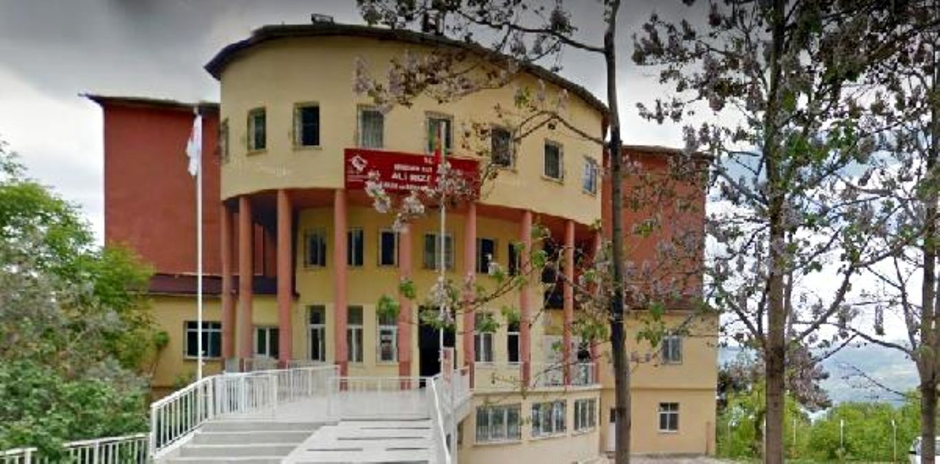 Ermenek'de Eski müdürün kurum ziyaretini basına sızdıran 3 çalışanın görev yerleri değiştirildi