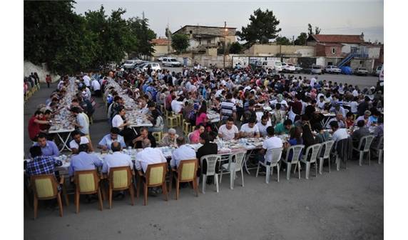 İFTAR SOFRASI BU AKŞAM BAŞKANIN MAHALLESİNDE