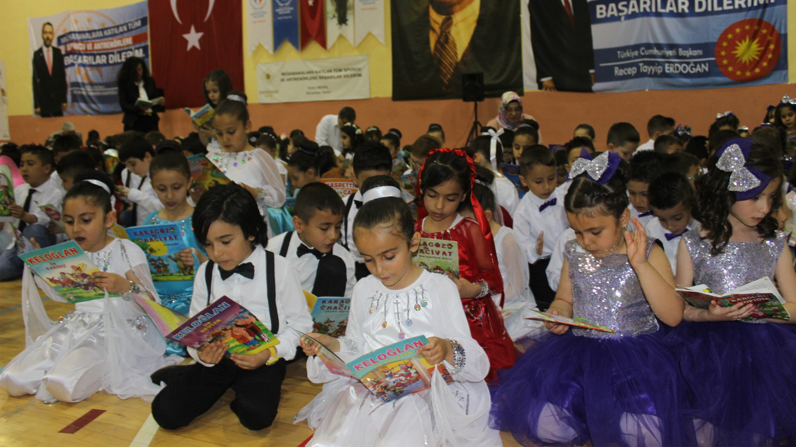 "HAYALLERİNİZ VARSA KİTAP OKUYUN" PROJESİ DEVAM EDİYOR