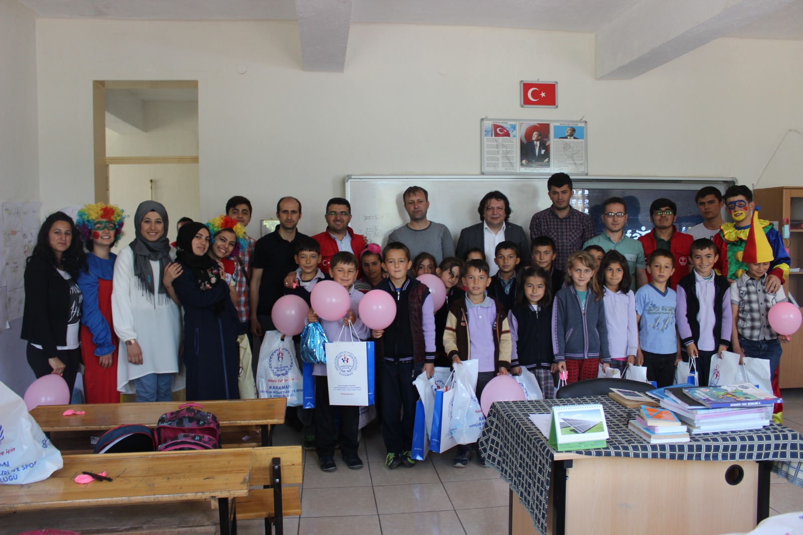 'Mutluluğa Bir Oyuncak da Sen Ver' Kampanyası Çocukları Sevindirdi