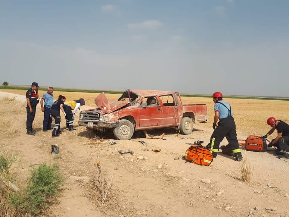 Karaman'da kamyonet devrildi: 1 ölü, 4 yaralı