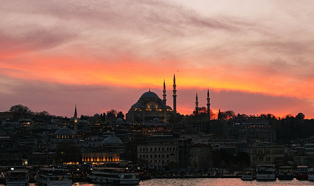 Kalemi Bırakmanın Sessizliği