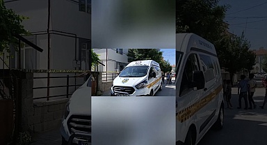 Karaman'da bir kadın evinde bıçaklanarak
